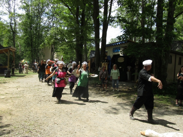 parade260502.jpg