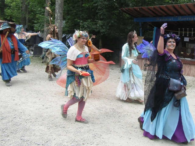 parade260712.jpg