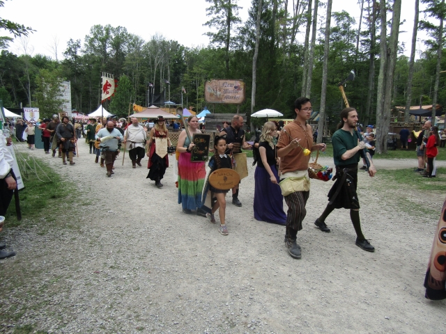 parade261116.jpg