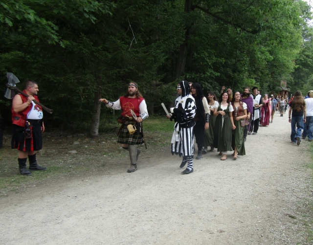 parade261126.jpg