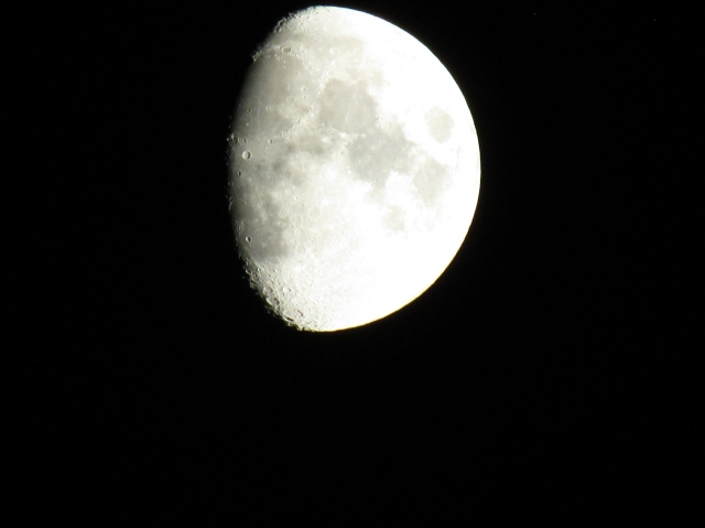 moon122102.jpg